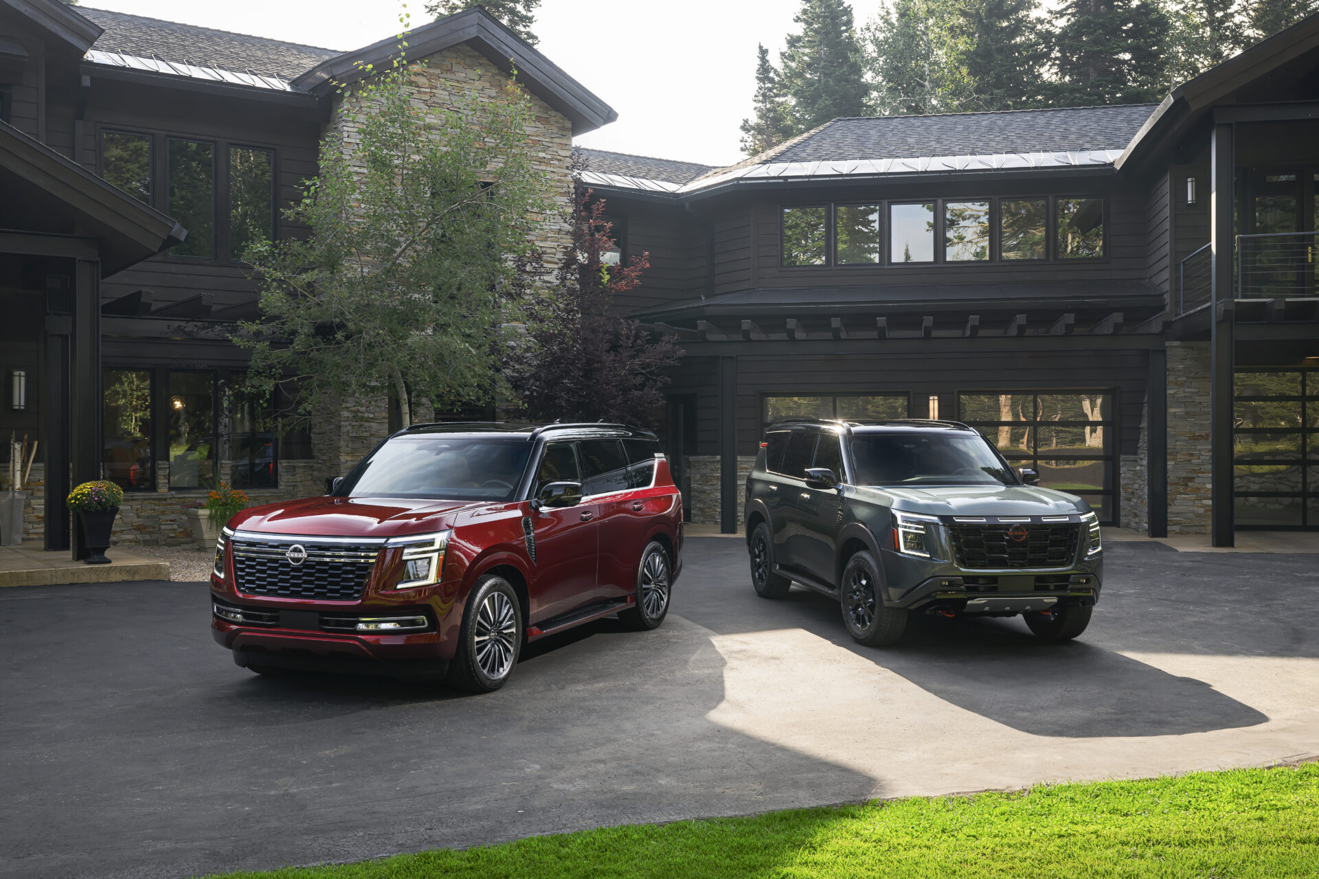 Le Nissan Armada 2025 se décline dans une palette de couleurs sophistiquées comprenant Alpine métallisé, Argent brillant métallisé, Gun métallisé, Super noir, Coulis rouge nacré, blanc Aspen à trois couches, blanc Everest nacré à trois couches et Bleu océan profond nacré. 