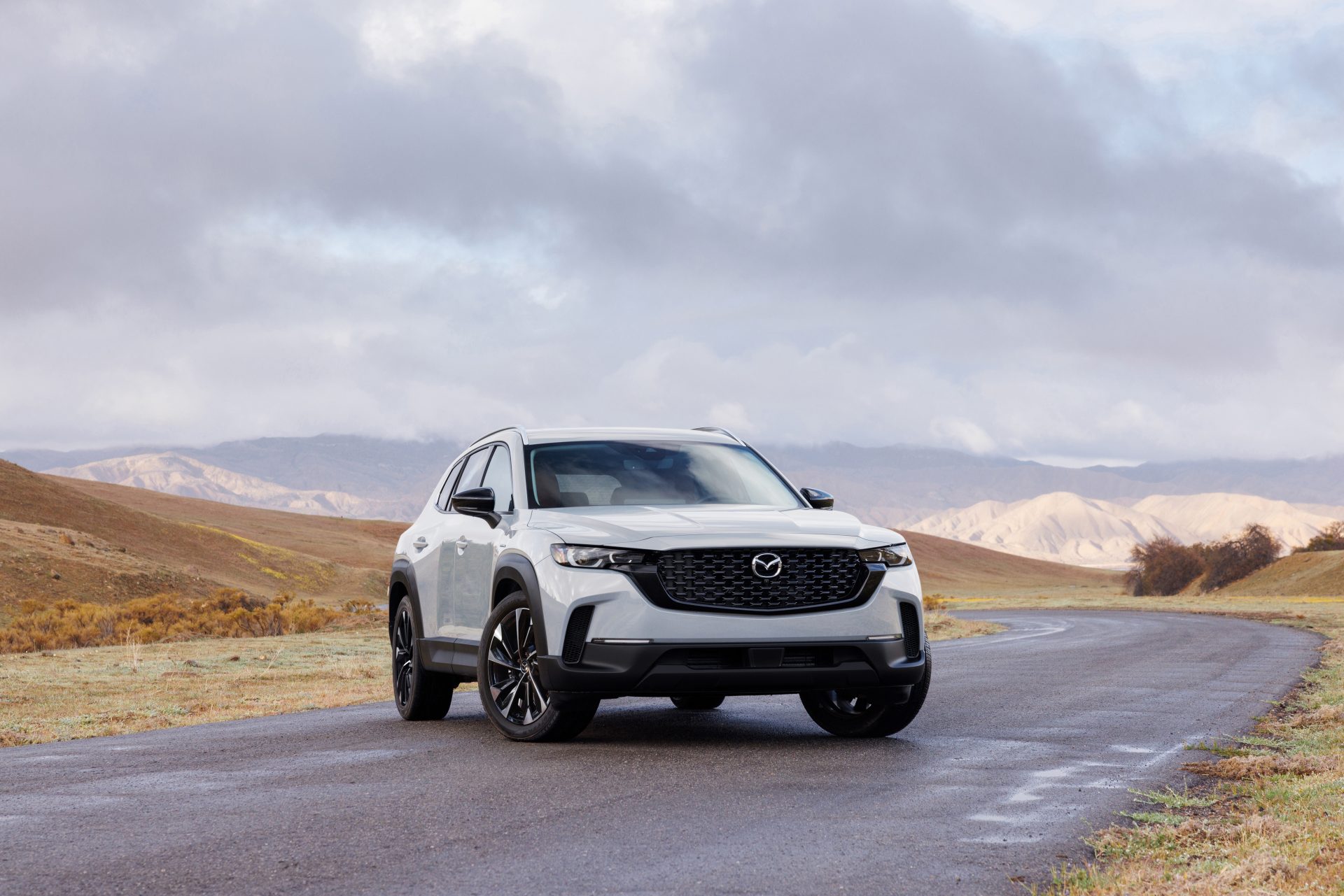 Nissan Rogue 2025 vs Mazda CX-5 et CX-50 2025 : quel est le meilleur choix?