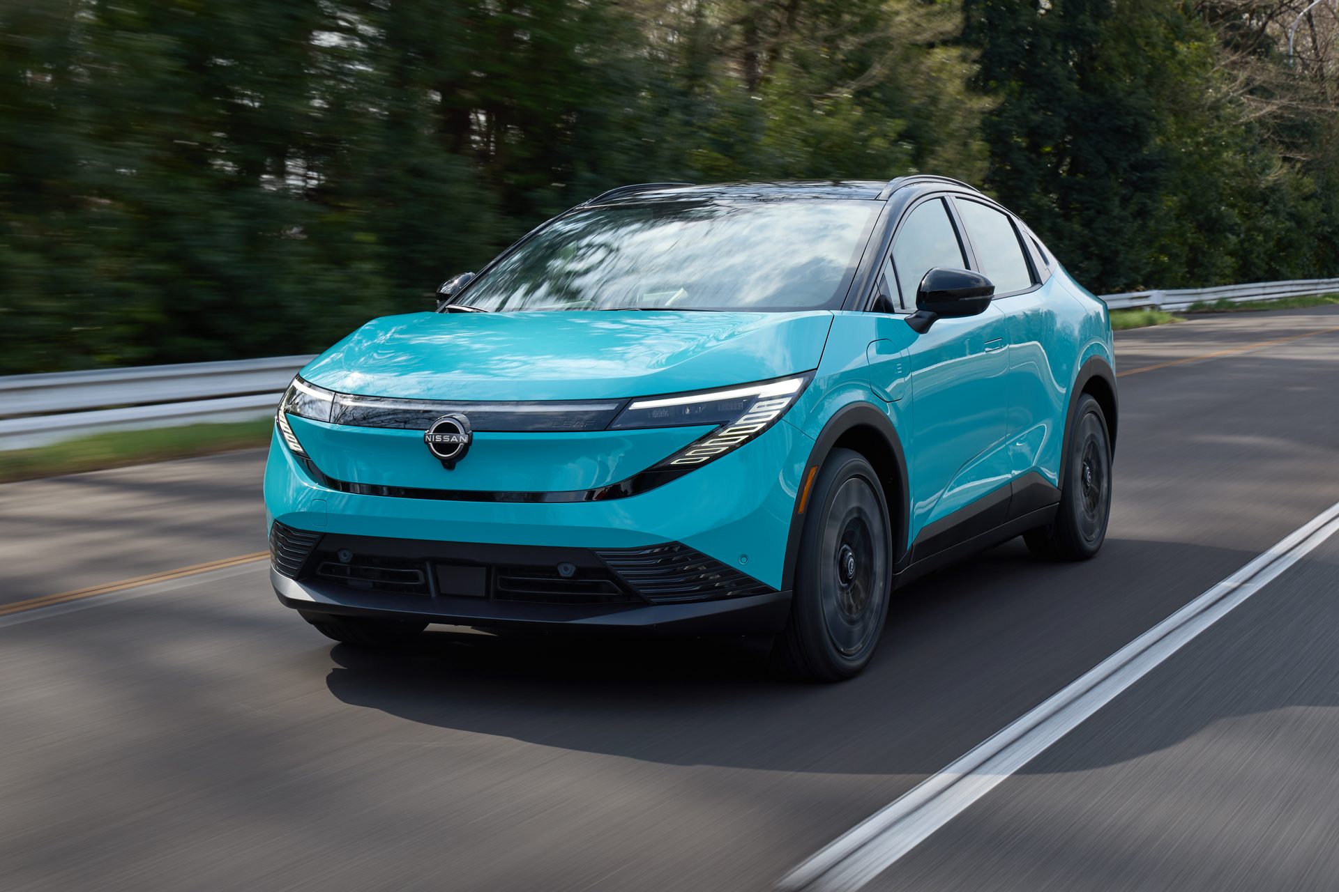 250308 All new Nissan LEAF Dynamic Pictures